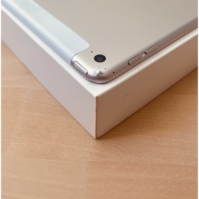iPad(アイパッド)のApple iPad Air 2 Wi-Fi Cellular 16GB スマホ/家電/カメラのPC/タブレット(タブレット)の商品写真