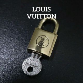 ルイヴィトン(LOUIS VUITTON)の【匿名配送】ルイヴィトン パドロック カデナ 南京錠 ２０５(チャーム)