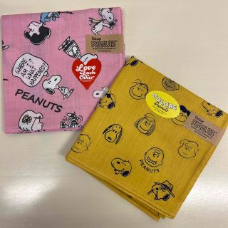 スヌーピー(SNOOPY)の専用 スヌーピー フレンズ 大判 ハンカチ ランチクロス 総柄 2枚(ハンカチ)