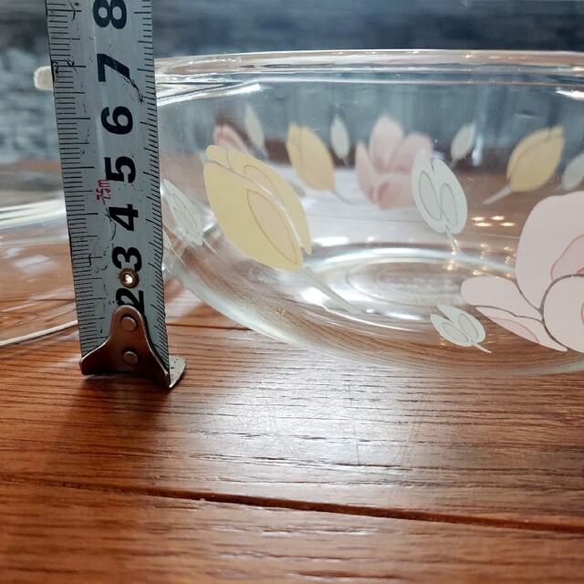 Pyrex(パイレックス)のPYREX　IWAKI GLASS　パイレックス　イワキグラス　耐熱皿　蓋付き インテリア/住まい/日用品のキッチン/食器(食器)の商品写真