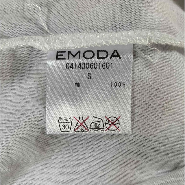 EMODA(エモダ)のEMODA  ショート丈Tシャツ レディースのトップス(Tシャツ(半袖/袖なし))の商品写真