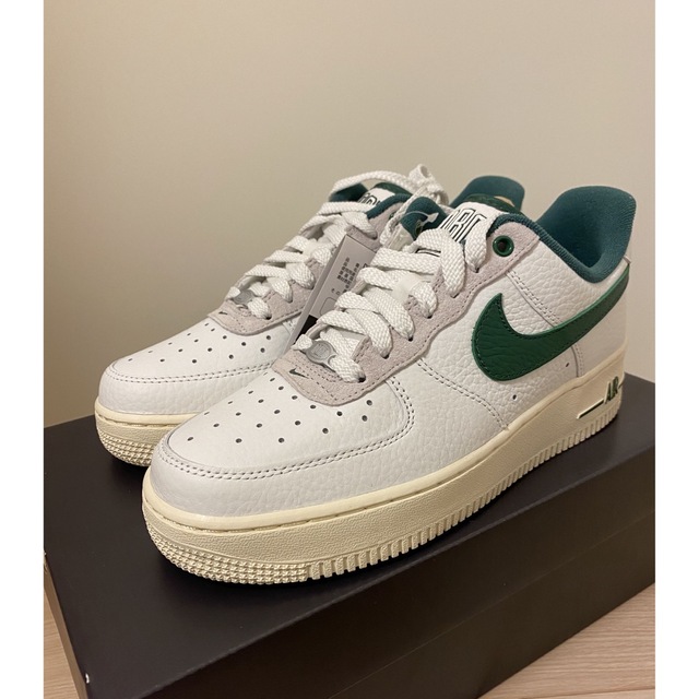 NIKE WMNS AIR FORCE 1 '07 “GORGE GREEN” - スニーカー