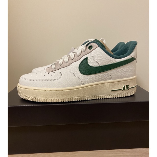 NIKE WMNS AIR FORCE 1 '07 “GORGE GREEN” - スニーカー