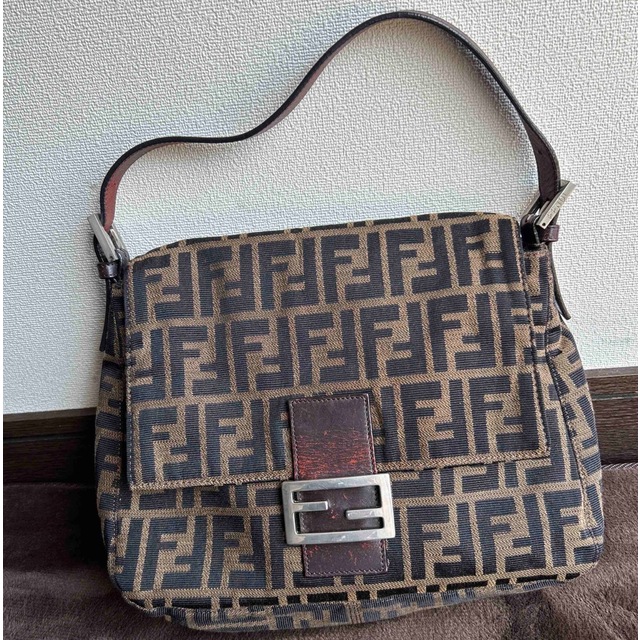 FENDI マンマバケット ズッカ柄 - ショルダーバッグ