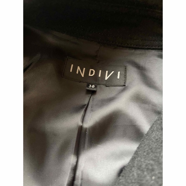INDIVI(インディヴィ)のお値下げ！INDIVI ショート丈ジャケット レディースのジャケット/アウター(ピーコート)の商品写真