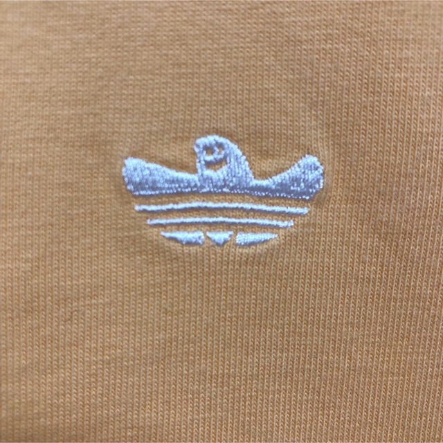 adidas(アディダス)のアディダス×マークゴンザレス　シュムーロゴ刺繍　Tシャツ　Lサイズ メンズのトップス(Tシャツ/カットソー(半袖/袖なし))の商品写真