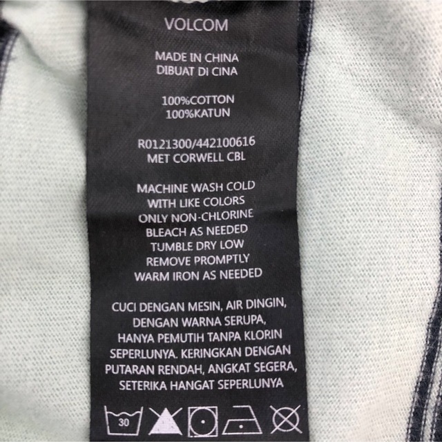 volcom(ボルコム)のVOLCOM ボルコム　ボーダー柄　ポケットTシャツ　メンズM メンズのトップス(Tシャツ/カットソー(半袖/袖なし))の商品写真