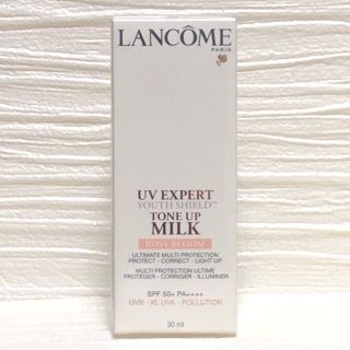 ランコム(LANCOME)の【新品未開封】LANCOME ランコム　UVエクスペール　トーン　アップ　ローズ(化粧下地)