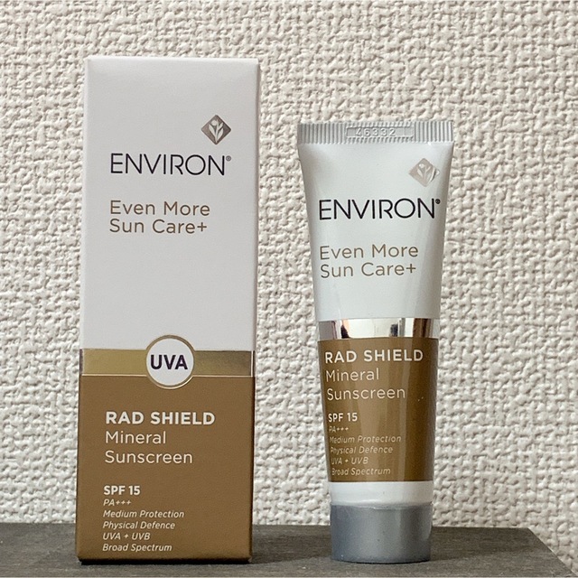 ENVIRON(エンビロン)の【新品未使用】エンビロン ラドシールドミネラルサンスクリーン 25ml コスメ/美容のボディケア(日焼け止め/サンオイル)の商品写真