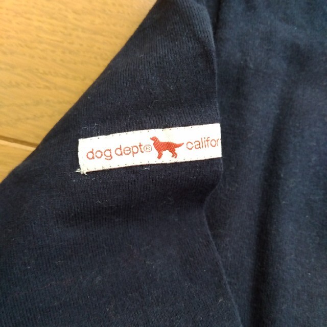 DOG DEPT(ドッグデプト)のDOG  DEPT　プリントロングＴシャツ　紺　Ｍ　未着用 レディースのトップス(Tシャツ(長袖/七分))の商品写真