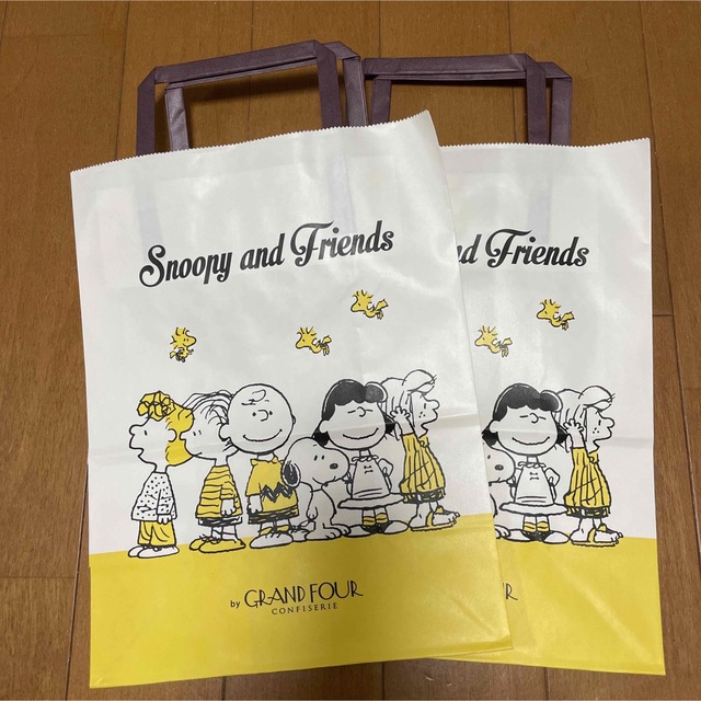 スヌーピーショッピングバッグ  2枚 レディースのバッグ(ショップ袋)の商品写真