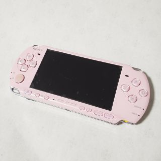 ソニー(SONY)の【ジャンク品】PSP3000ブロッサムピンク　※充電器無し、バッテリー充電不可(携帯用ゲーム機本体)