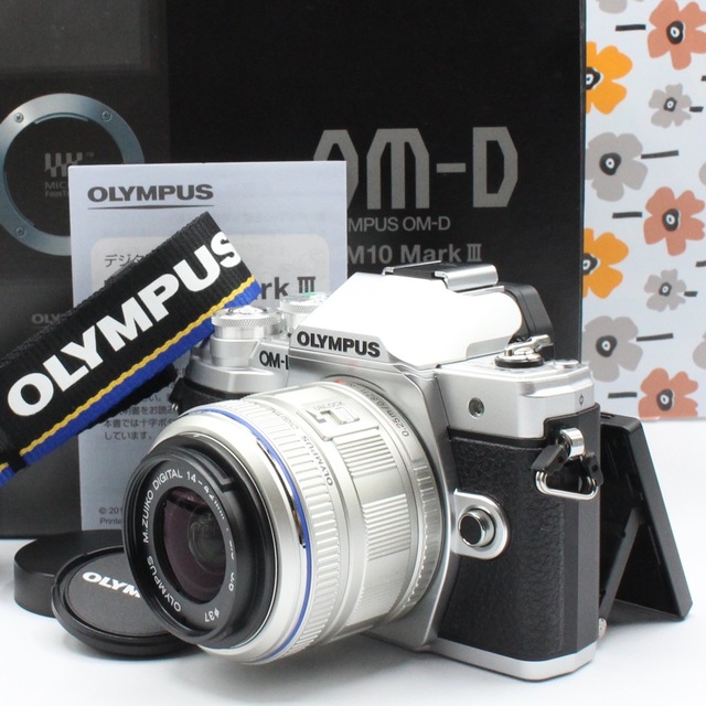 OLYMPUS - ショット極小、傷ほぼ無 ️OLYMPUS OM-D E-M10 mark iiiの通販 by T’sCameraShop