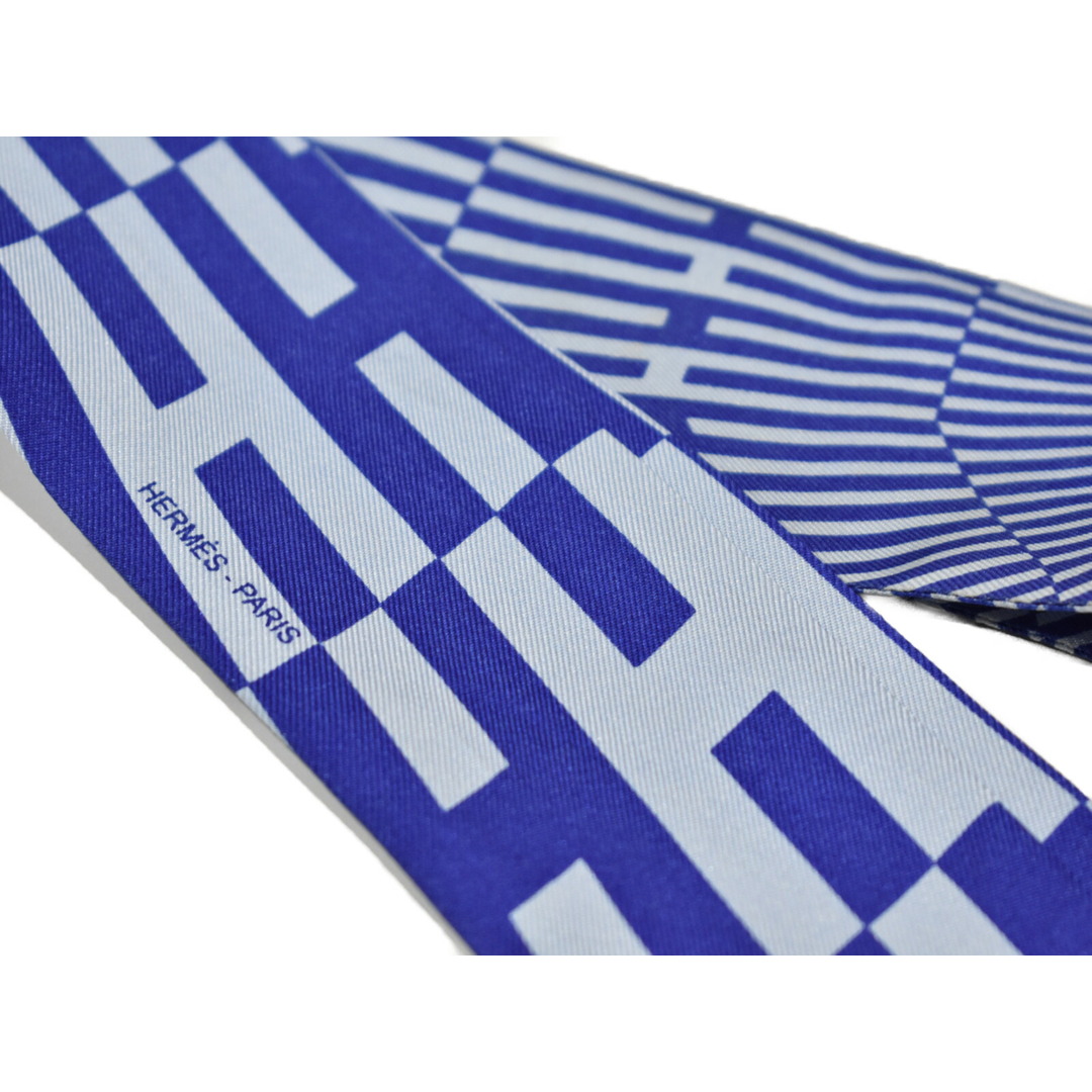 Hermes - 【人気☆中古品】HERMESツイリー ブルー系 シルク100