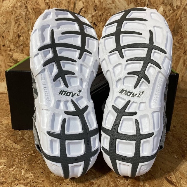 INOV-8(イノヴェイト)のinov-8 RECOLITE 190 UNITED ARROWS 27cm メンズの靴/シューズ(スニーカー)の商品写真