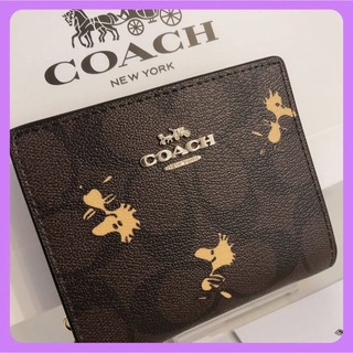 コーチ(COACH)の【新品未使用】COACH コーチ 2つ折り 財布  ウッドストック コラボ (財布)