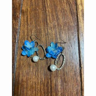 ハンドメイド　紫陽花　ピアス　パール(ピアス)