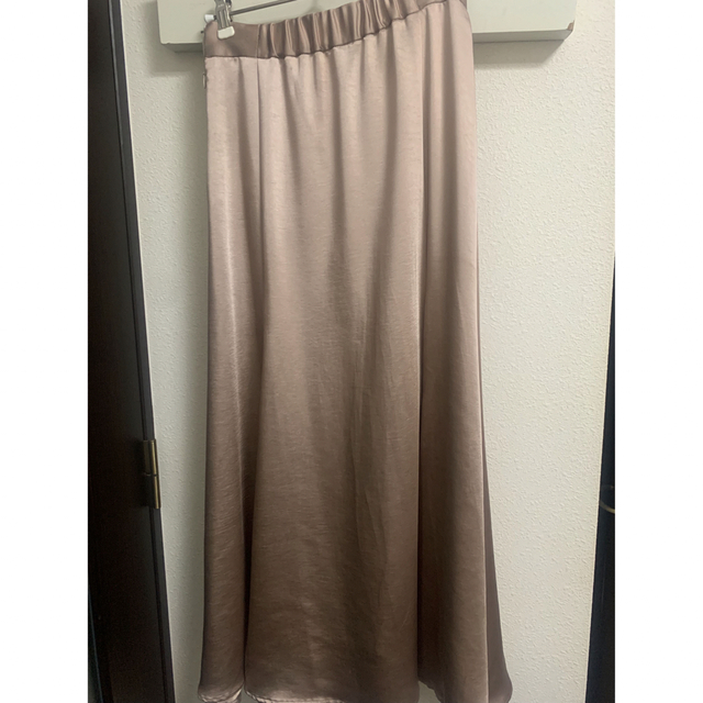 ánuans(アニュアンス)のanuans サテンマーメイドスカート(pink)  レディースのスカート(ロングスカート)の商品写真