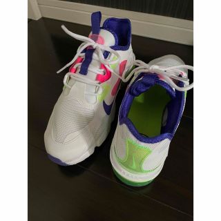 AIR MAXカラフ蛍光スニーカーNIKEの通販 by ファンションスクエア|ラクマ