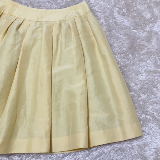FOXEY(フォクシー)のFOXEY フォクシー　春夏色　膝丈プリーツスカート　黄色　Lサイズ　40 レディースのスカート(ひざ丈スカート)の商品写真