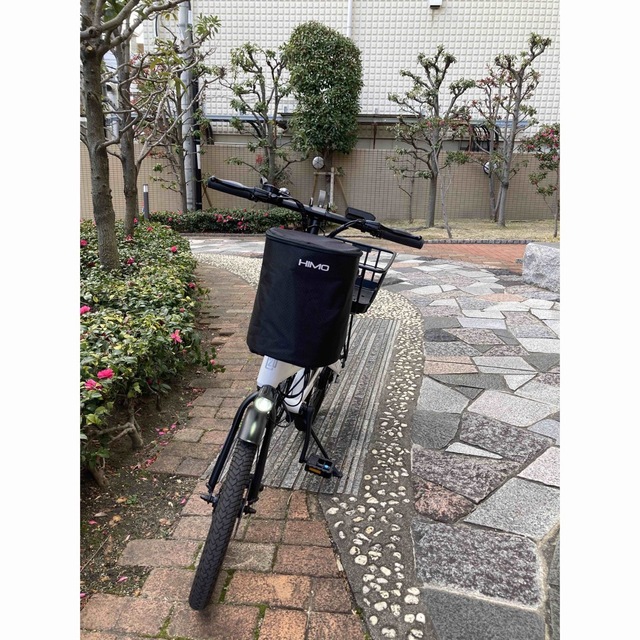 おしゃれ USED品 HMO C20 電動自転車 前バッグ、カギ、後ろカゴ付き