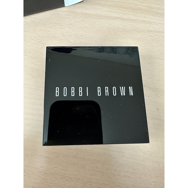 BOBBI BROWN(ボビイブラウン)のボビイブラウン　ハイライティングパウダー　35 クォーツグロウ　新品 コスメ/美容のベースメイク/化粧品(フェイスカラー)の商品写真