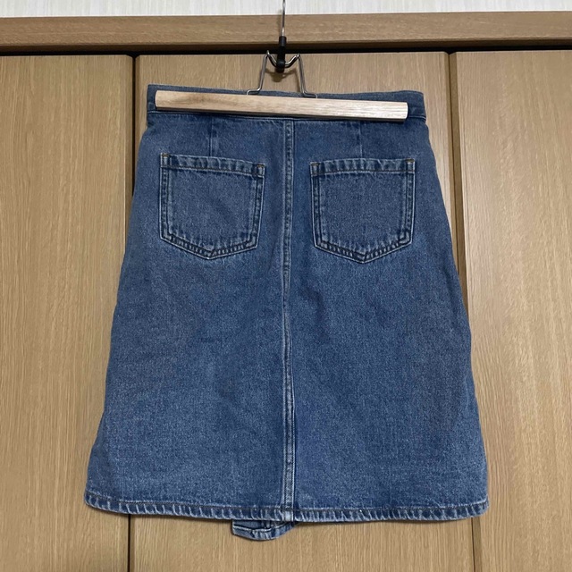 GU(ジーユー)のデニムスカート レディースのスカート(ひざ丈スカート)の商品写真