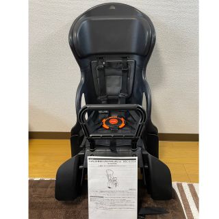 オージーケー(OGK)のOGK技研　ヘッドレスト付カジュアルリヤキッズシート　後ろ(自動車用チャイルドシート本体)