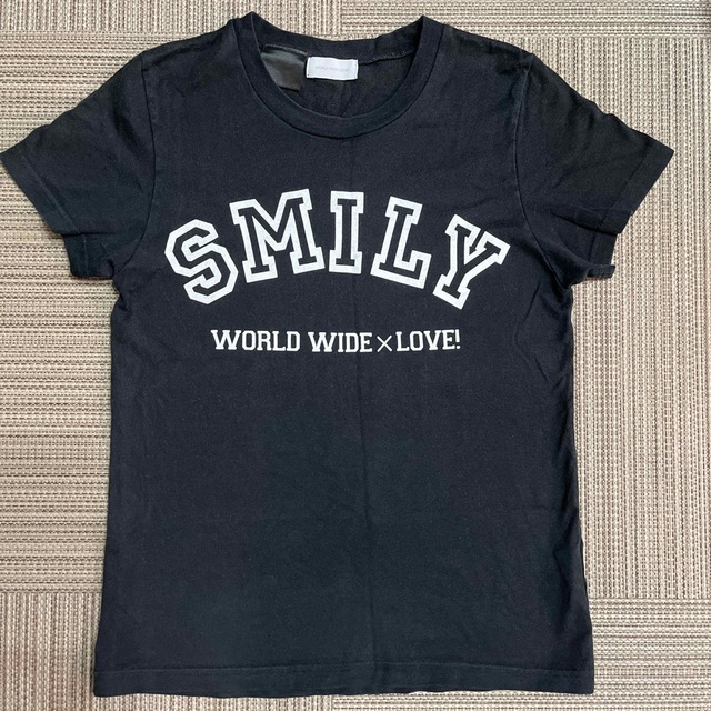 大塚愛 スマイリー ワールドワイドラブ限定Tシャツ レディースのトップス(Tシャツ(半袖/袖なし))の商品写真