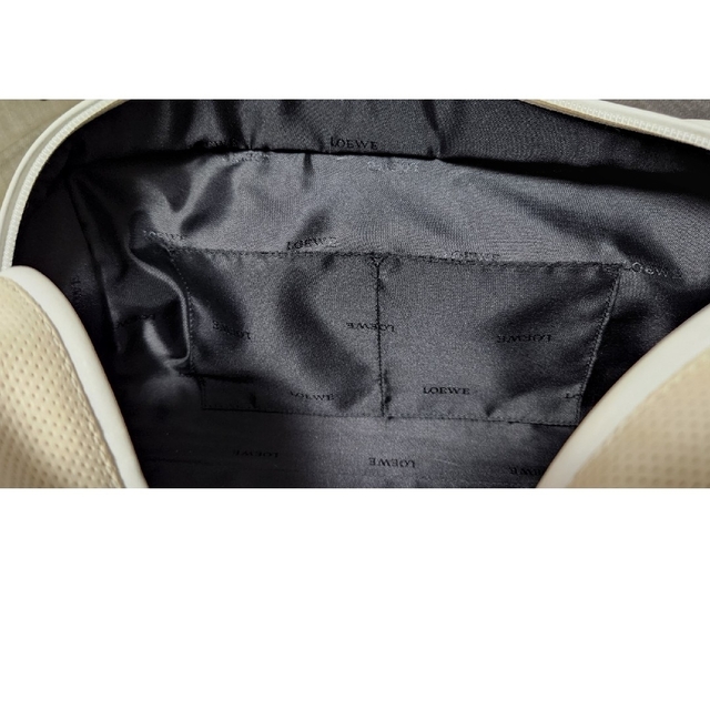 LOEWE(ロエベ)のLOEWE ロエベ アマソナ28 オフホワイト レディースのバッグ(ハンドバッグ)の商品写真