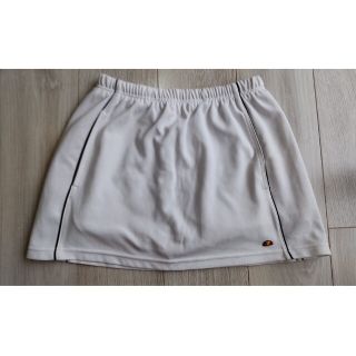 エレッセ(ellesse)のellesse インナーパンツ付きスコート(ウェア)