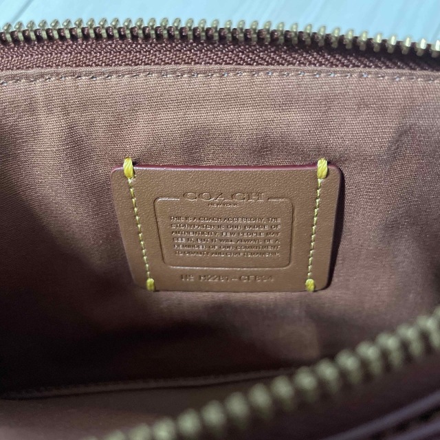 COACH - コーチ 恐竜ショルダーバッグの通販 by お気軽にどうぞ COACH - コーチ 恐竜ショルダーバッグの通販 by お気軽にどうぞ