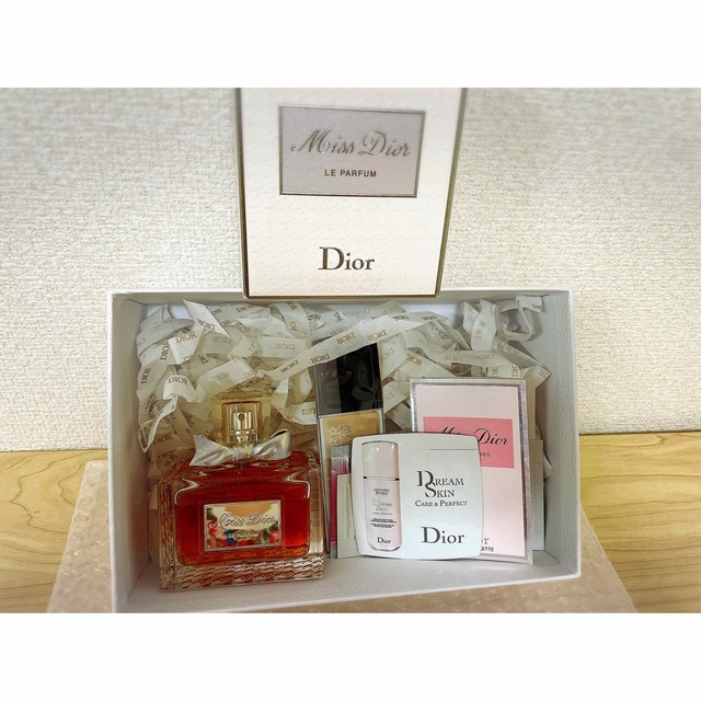 Miss Dior le parfumのサムネイル