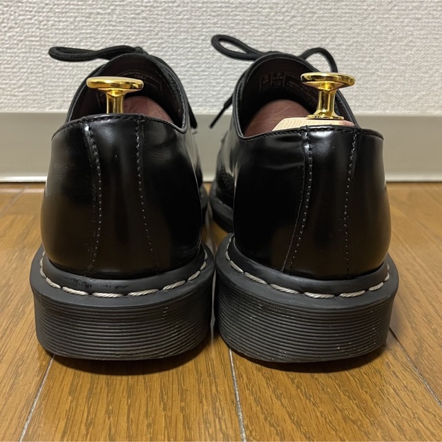 Dr.Martens(ドクターマーチン)の期間限定値引き！　Dr.Martens (ドクターマーチン)３ホール白ステッチ　 メンズの靴/シューズ(ブーツ)の商品写真