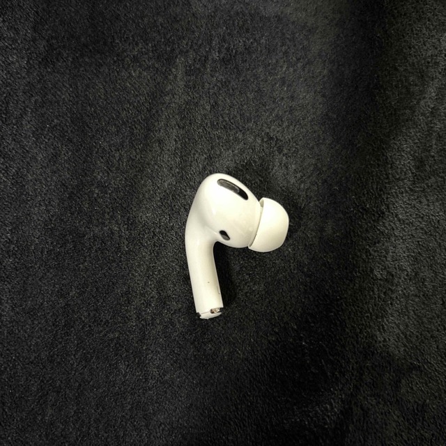 Apple(アップル)のAirPods Pro 左耳 スマホ/家電/カメラのオーディオ機器(ヘッドフォン/イヤフォン)の商品写真