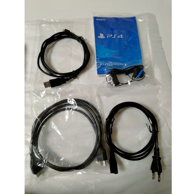 SONY(ソニー)のSONY PlayStation4 1TB 本体 CUH-2200BB02 エンタメ/ホビーのゲームソフト/ゲーム機本体(家庭用ゲーム機本体)の商品写真