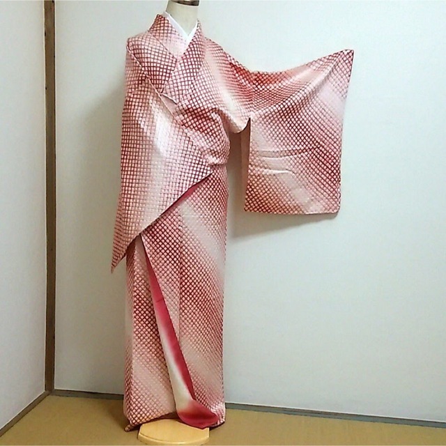 着物 正絹総絞りの通販 by のんのん's shop|ラクマ
