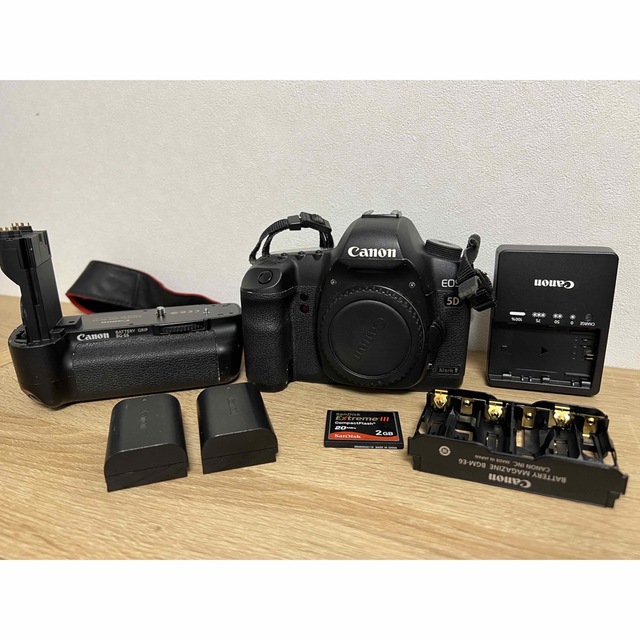 Canon Eos5D Mark2 ボディのみ、グリップ付 | pick.com.mx