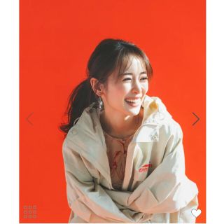 泉里香さん着用✨新品！♥️OUTDOOR×Vis♥️マウンテンパーカー。Ｓ。