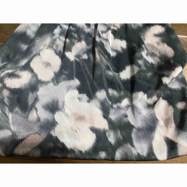 H&M(エイチアンドエム)の[値下] H&M エイチアンドエム ワンピース 34 Sサイズ 美品 レディースのワンピース(ひざ丈ワンピース)の商品写真