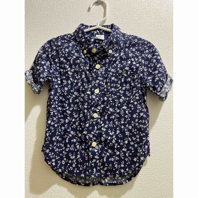 babyGAP(ベビーギャップ)の美品　babyGAP★ベビーギャップ 小花柄シャツ　12-18m キッズ/ベビー/マタニティのベビー服(~85cm)(シャツ/カットソー)の商品写真