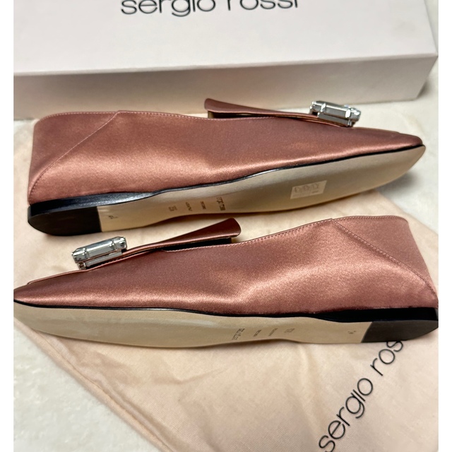 Sergio Rossi(セルジオロッシ)の新品未使用セルジオロッシ　sr1 シルクサテンローファー レディースの靴/シューズ(ローファー/革靴)の商品写真