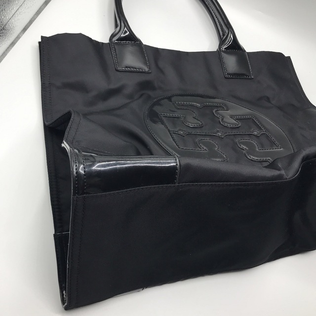 美品 トリーバーチ トートバッグ エナメル ナイロン 黒