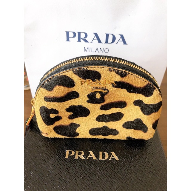 PRADA(プラダ)のPRADA レオパード ポーチ ミニ財布 レディースのファッション小物(財布)の商品写真