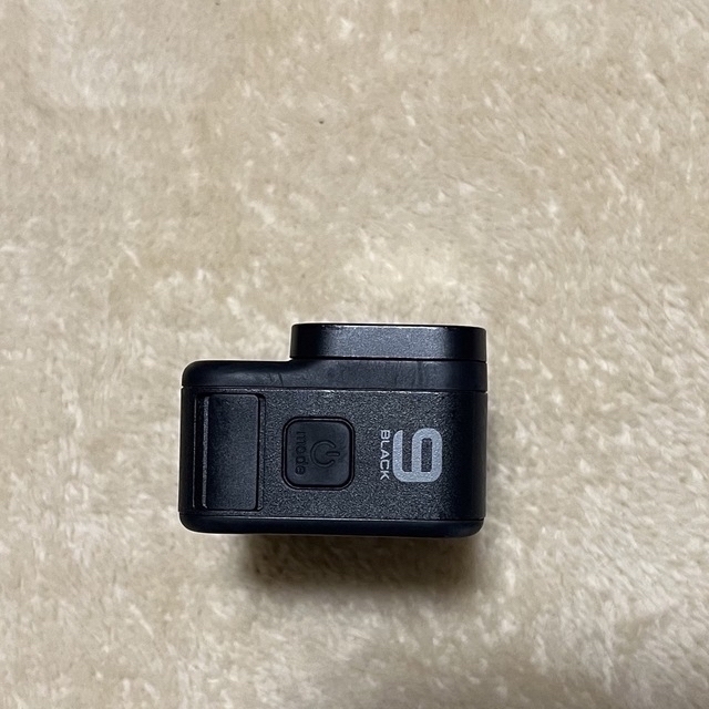 GoPro(ゴープロ)の即発送可【美品】GoPro HERO9 BLACK バッテリー2コ・保護カバー付 スマホ/家電/カメラのカメラ(ビデオカメラ)の商品写真