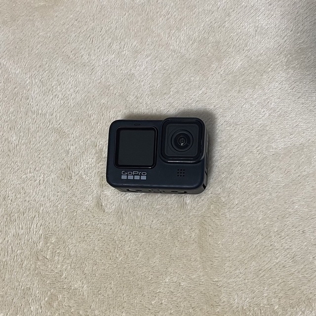 GoPro(ゴープロ)の即発送可【美品】GoPro HERO9 BLACK バッテリー2コ・保護カバー付 スマホ/家電/カメラのカメラ(ビデオカメラ)の商品写真