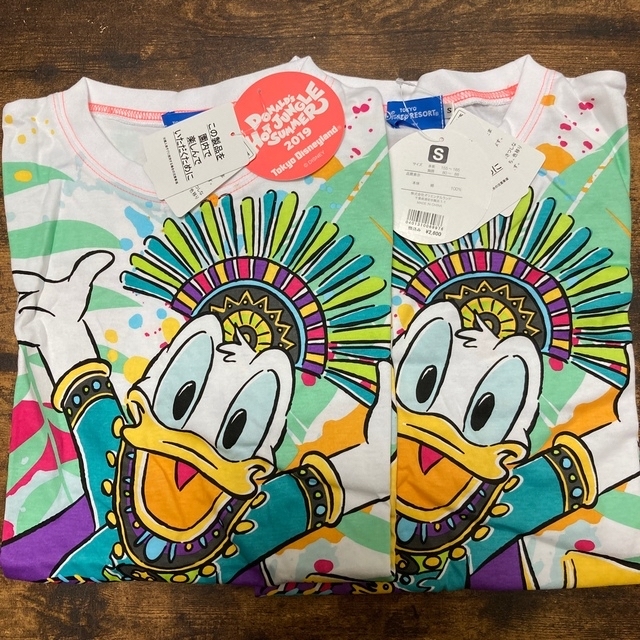 Disney(ディズニー)のディズニーランド　ドナルド　ホットジャングルサマー　Tシャツ エンタメ/ホビーのおもちゃ/ぬいぐるみ(キャラクターグッズ)の商品写真