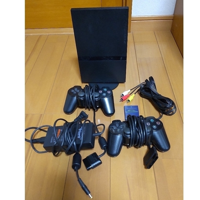 PlayStation2(プレイステーション2)のプレステ2　本体　付属品　ソフト エンタメ/ホビーのゲームソフト/ゲーム機本体(家庭用ゲーム機本体)の商品写真