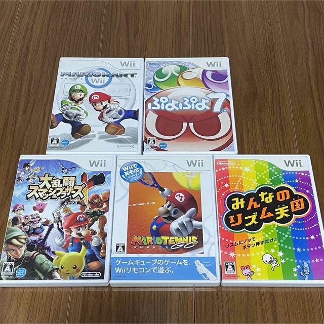 Wii(ウィー)のWii＊スマブラ、マリオカート、マリオテニス、ぷよぷよ、リズム天国セット エンタメ/ホビーのゲームソフト/ゲーム機本体(家庭用ゲームソフト)の商品写真