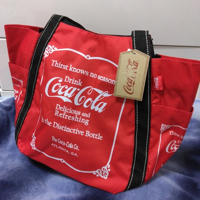 コカ・コーラ(コカコーラ)のコカコーラ バルーン トートバッグ 赤 スポーツ マザーズバッグ レジャー 公園 レディースのバッグ(トートバッグ)の商品写真
